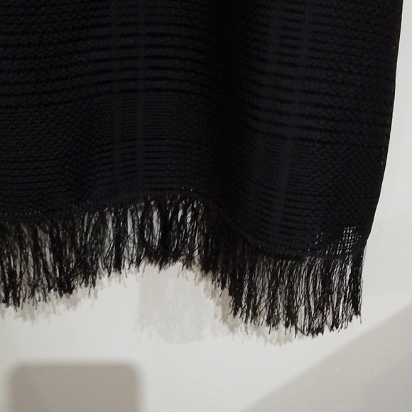 D3 Sportmax 2 sheer mesh open sleeve top with zip at left shoulder - Picture 4 of 9